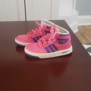 Girls shoes